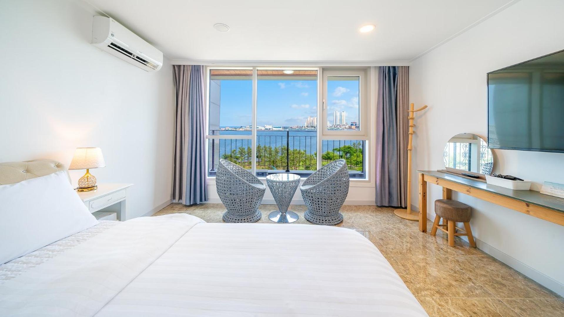 Sokcho Ocean View Pension Стая снимка