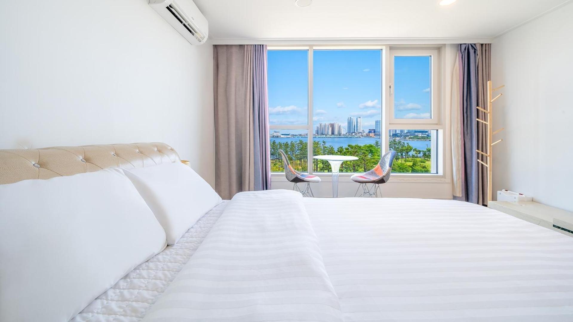 Sokcho Ocean View Pension Стая снимка